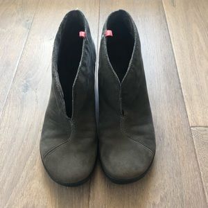 Cute Camper suede/leather booties